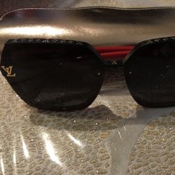 Luxury Red & Black Big Round Sunglasses