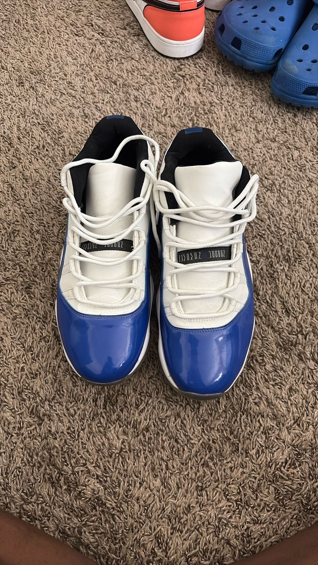 Jordan 11 Low Concord