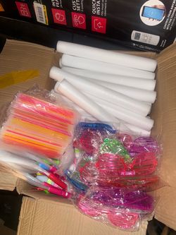 Party Favor Bundle – Shutter Glasses, Glow Straws & Pens