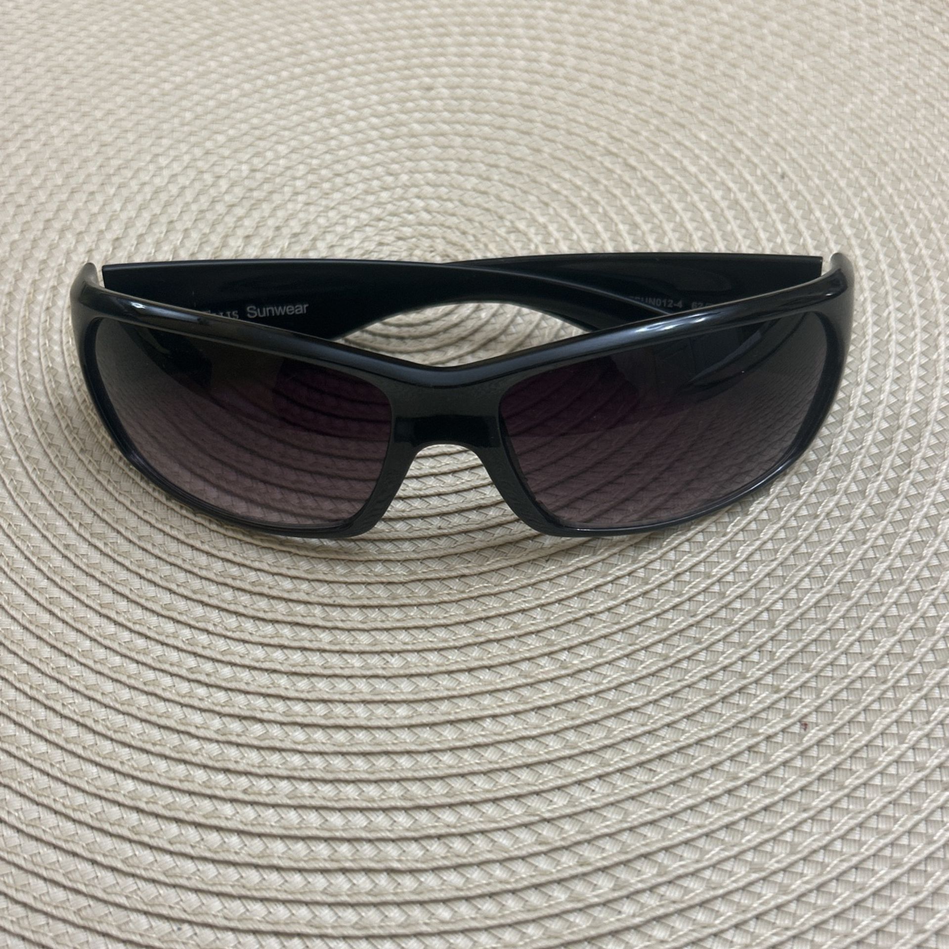 Perry Ellis Sunwear