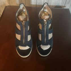 Women’s sandals Size 9M