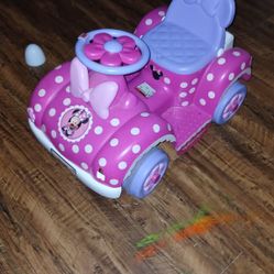 Girls Ride On Quad  6V MINNIE MOUSE 