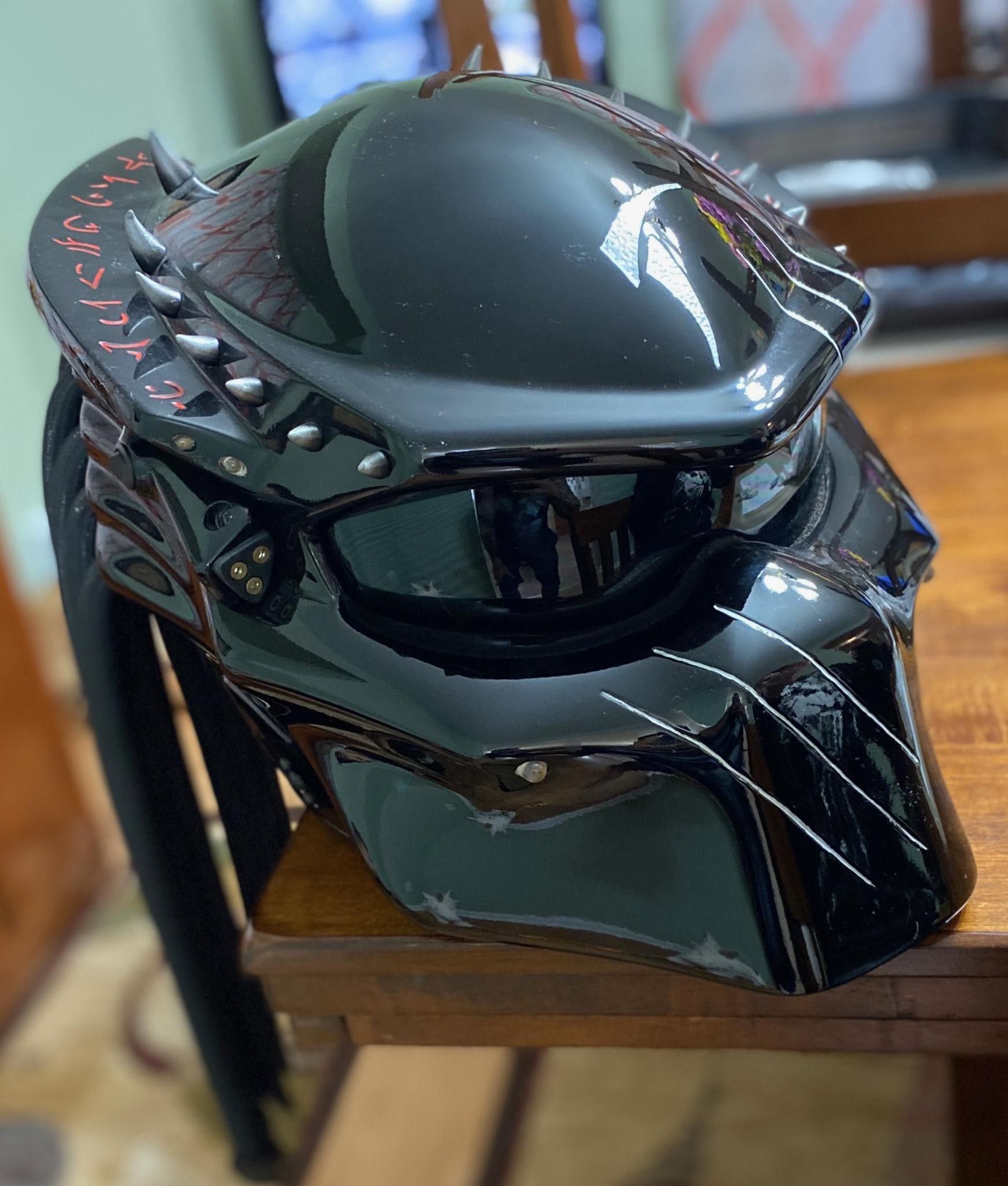 Selling my black predator motorcycle helmet