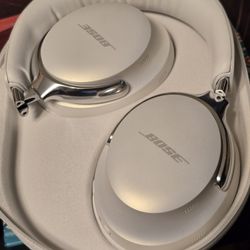 Boss QuietComfort Ultra HEADPHONES