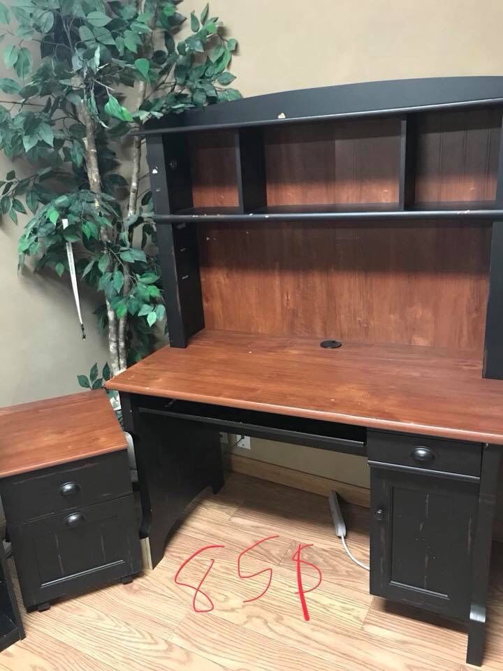 Wood desk