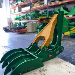 Excavator Caterpillar Weld-On Manual Thumb, Fits All Machine That Weight 10 To 19 Tons