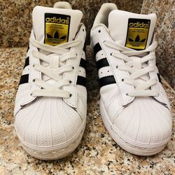 Adidas Superstar Sneakers