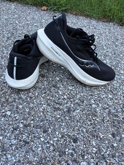 Men’s running shoes. Great quality and brand. Size 10.