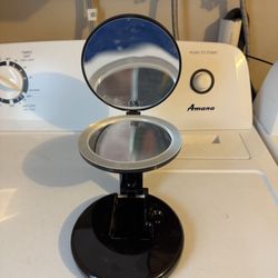 Foldable table top vanity mirror great for traveling lights up batteries not included