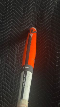 2 1/4 barrel Easton baseball bat 30/20 2 1/4 barrel