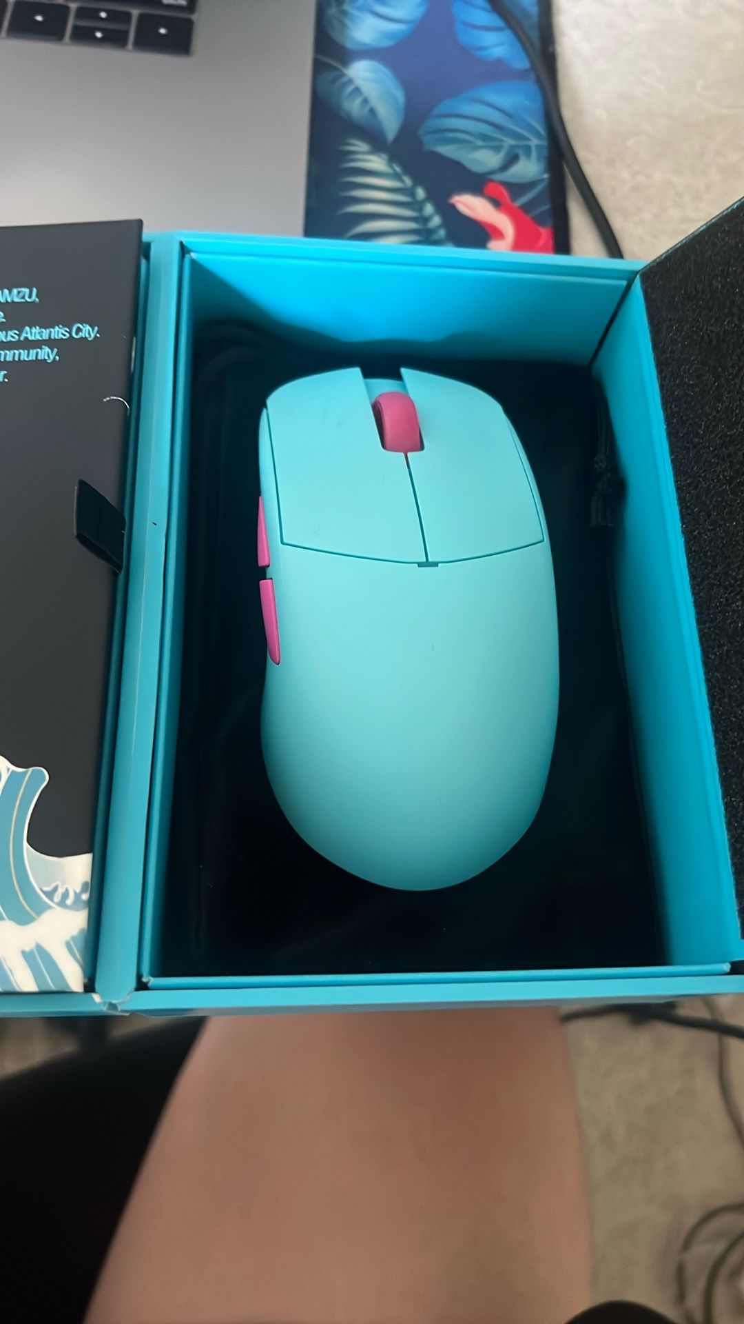 Lamzu Atlantis V2 Superlight Wireless Mouse 