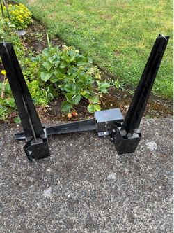 Simpson Strong-Tie E-Z Spike Black Powder-Coated Post- Base Spike