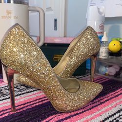 Gold Sparkly Heels ✨