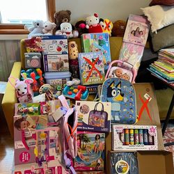 Little Girl Toy Bundle — Many Brand New — Excellent Condition