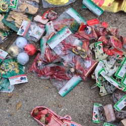 Lots of New Christmas Decorations $1 each Sylvania/Near Upton, Toledo