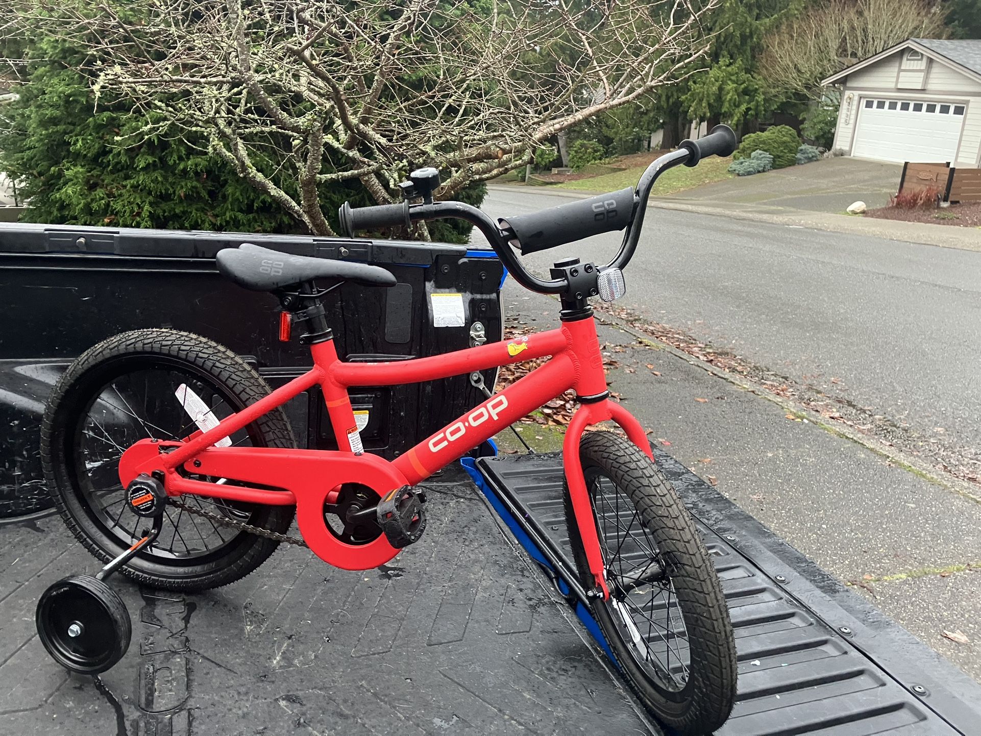 Child Kid Children Bike 16” Wheels With Training Wheels Bicycle Tricycle Trike in Good Condition