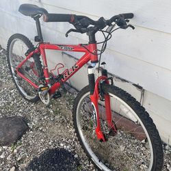 26” Trek 4300 Mountain Bike