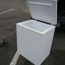 Frigidaire Chest Freezer