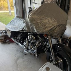 2010 Harley Davidson FLHX10