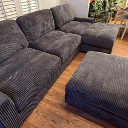 New Gray 4 Piece Modular Sectional Couch! Includes Free Delivery 🚚!