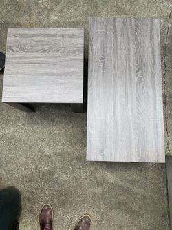 Coffee table and side table for sale