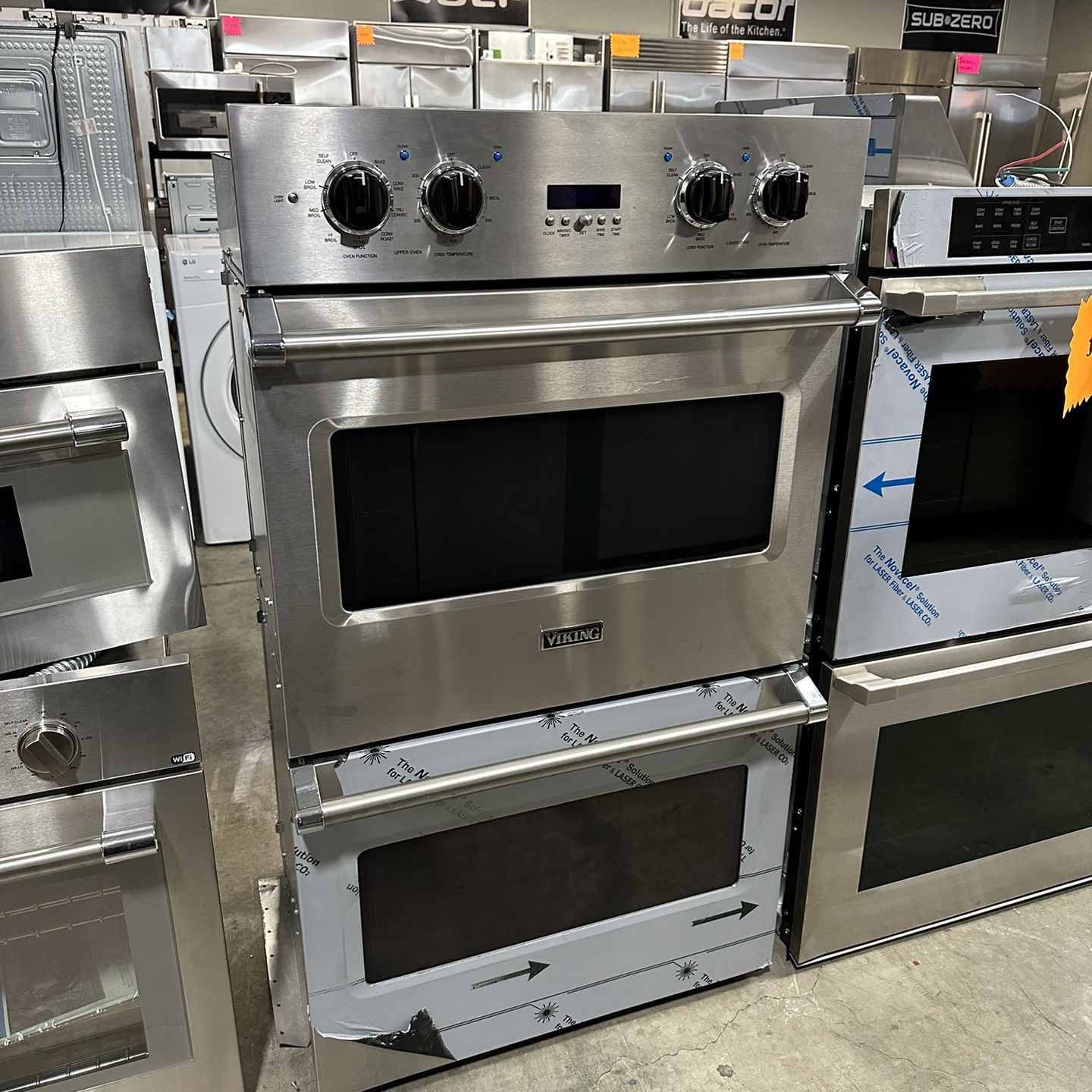 VIKING double wall oven 