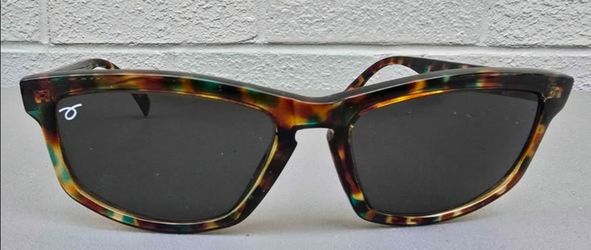 NEW!! Vintage Busch & Lomb Killer Loop Sun Glasses