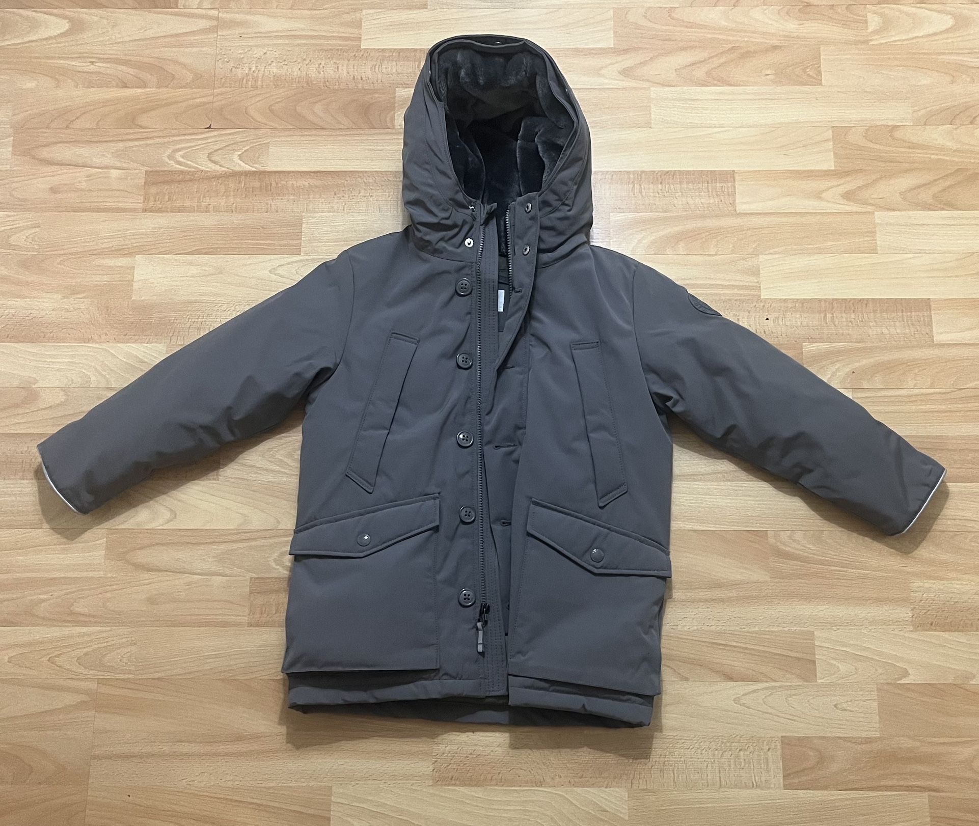Boys Winter Jacket Size M (8-9)