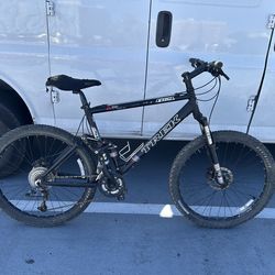 26” Trek Fuel 70 Full Suspension Mountain Bike 19.5” Frame