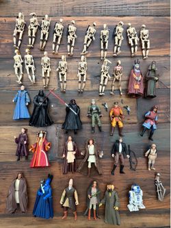 Lot of 38 Star Wars Figures and Accessories