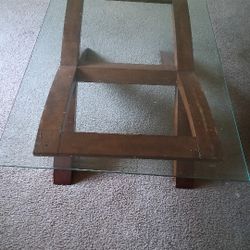 (FREE)! Coffee Table