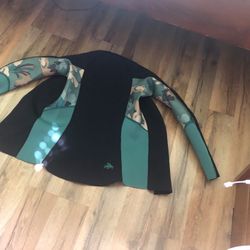 Patagonia Wetsuit Top. Surfing Top. Body Board Top. 