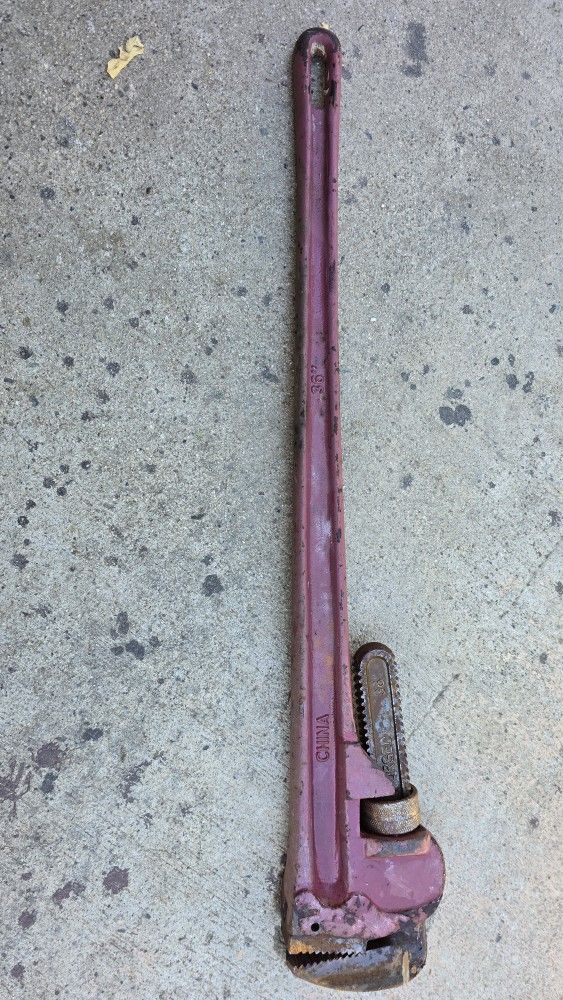 36 Inches Wrench