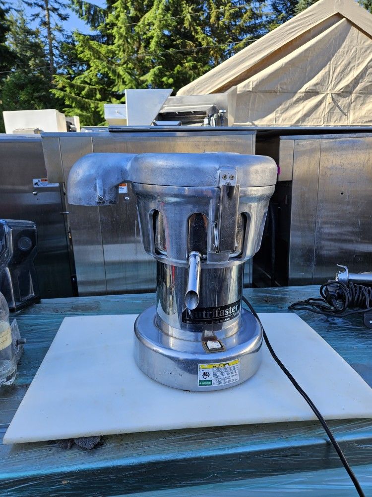 Nutrifaster Commercial Juicer (Nice!!!!!!!!!