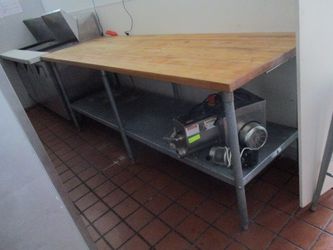 Commercial Baker's Table with Undershelf - 96" x 30" x 36"
