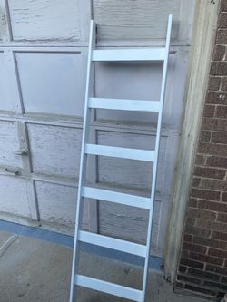 Wood Blanket / Quilts Ladder 71”H x 18”W, lean against Wall