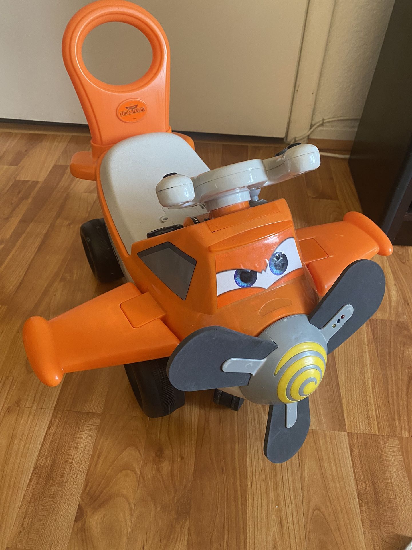 Kiddieland Disney Planes Dusty Activity Ride-On Airplane