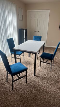 Dining Room Table and Chairs