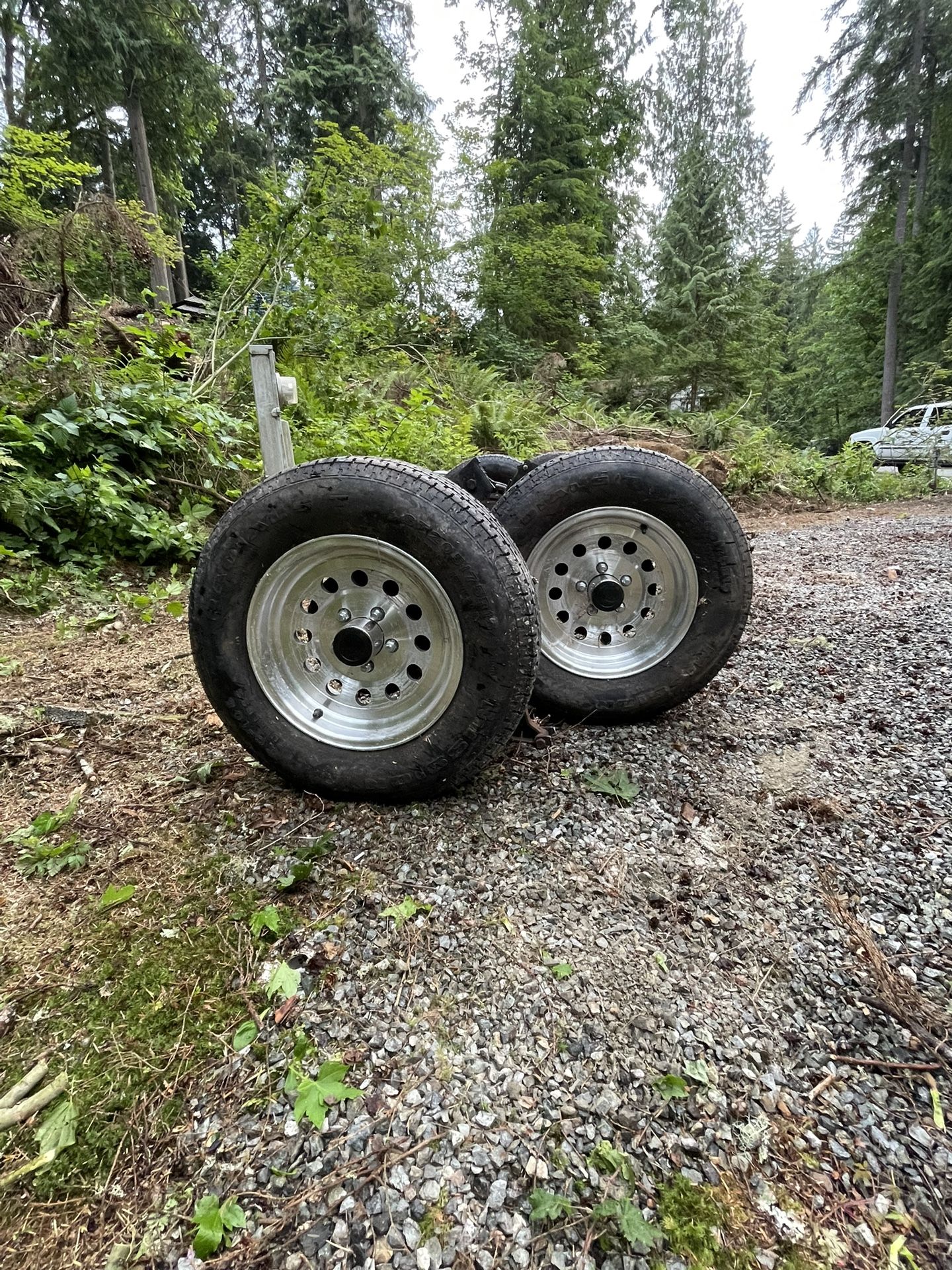Trailer Axles , Tires & Custom Aluminum Wheels