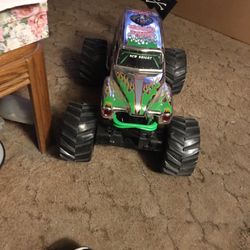 huge grave digger r/c car