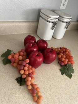 Fruit for Kitchen Decoration 