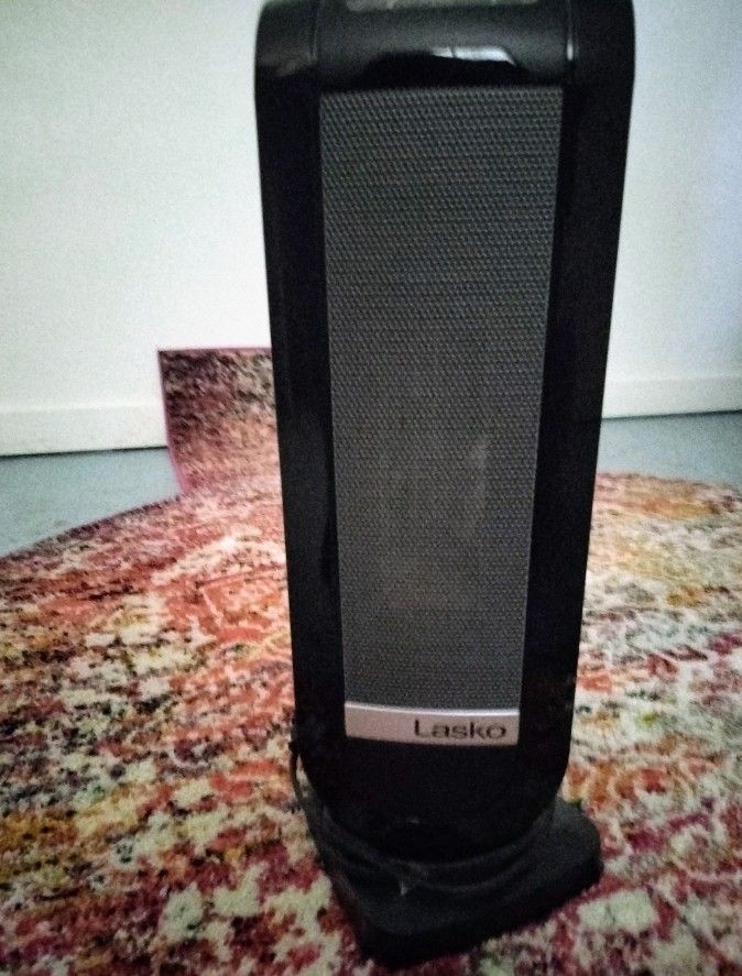 Lasko Tower Heater w/ Remote