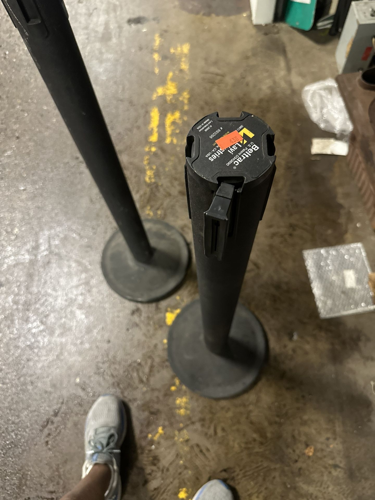 Retractable Crowd Control Stanchions (Set of 2) - Heavy Duty