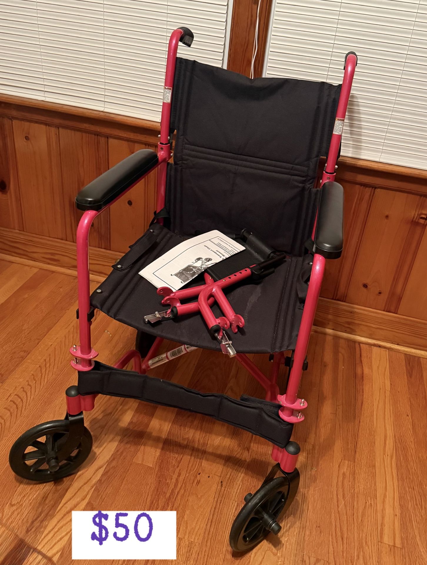 Transport wheelchair