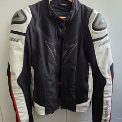 Dainese Super Speed Tex Motorcycle Jacket (EU 46 / US 36) – Worn but Good Condition