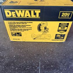 7 1/4 inch miter saw with charger and battery brand new