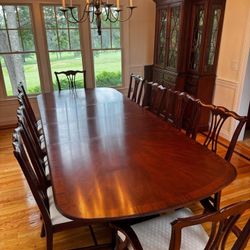 Drexel Accolade Collection Dining Room Set with 10 chairs