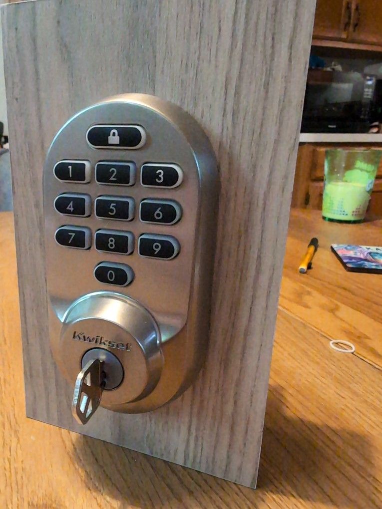 Kwikset Halo Lock