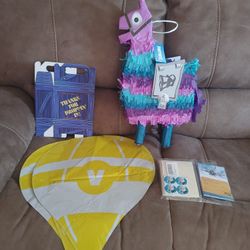 Fortnite Birthday Decorations And Invitations