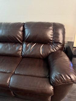 Reclinable couch
